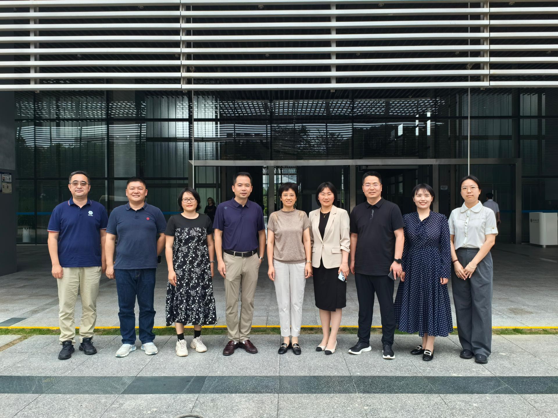 陕西科技大学数学与数据科学星光直播
来访星光直播
调研交流